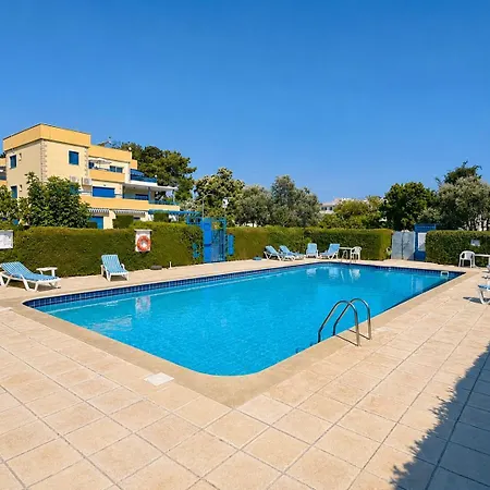 דירה Kings Gates Spacious 2-bedroom Near