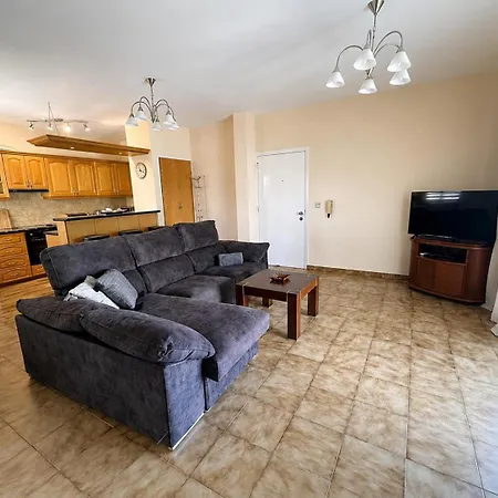 דירה Kings Gates Spacious 2-bedroom Near *