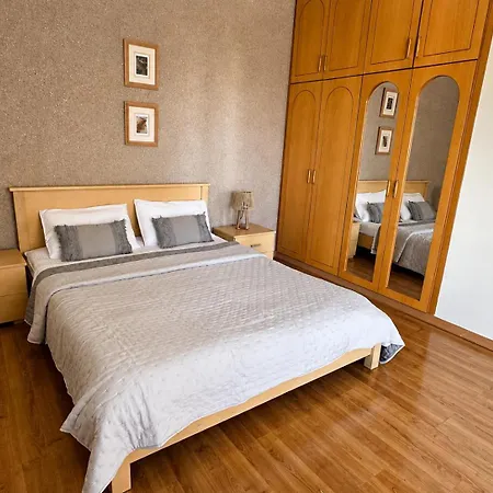 דירה Kings Gates Spacious 2-bedroom Near פאפוס