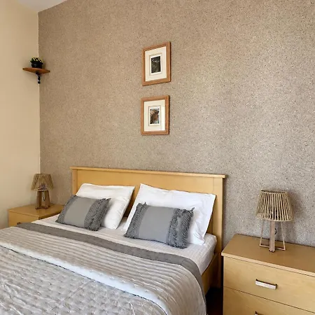 Kings Gates Spacious 2-bedroom Near דירה *
